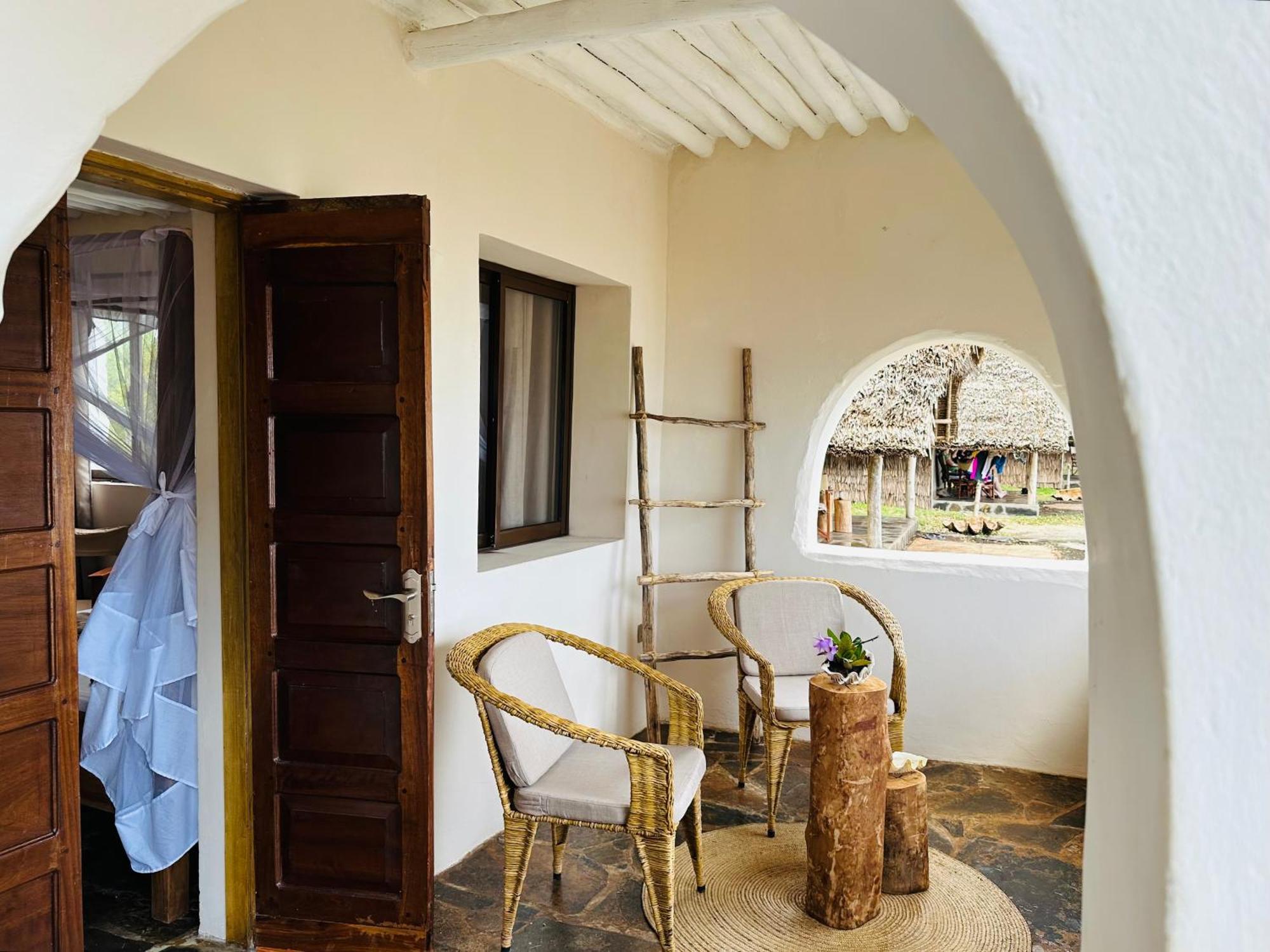 Mwazaro Beach Lodge Shimoni Zimmer foto